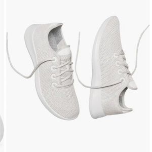 White Allbirds Tree Runners W7